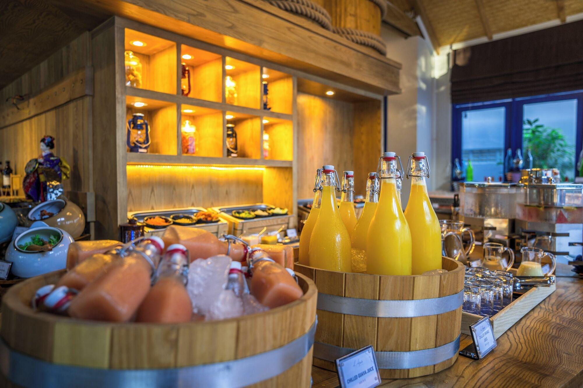 Restaurant L'Azure Resort and Spa