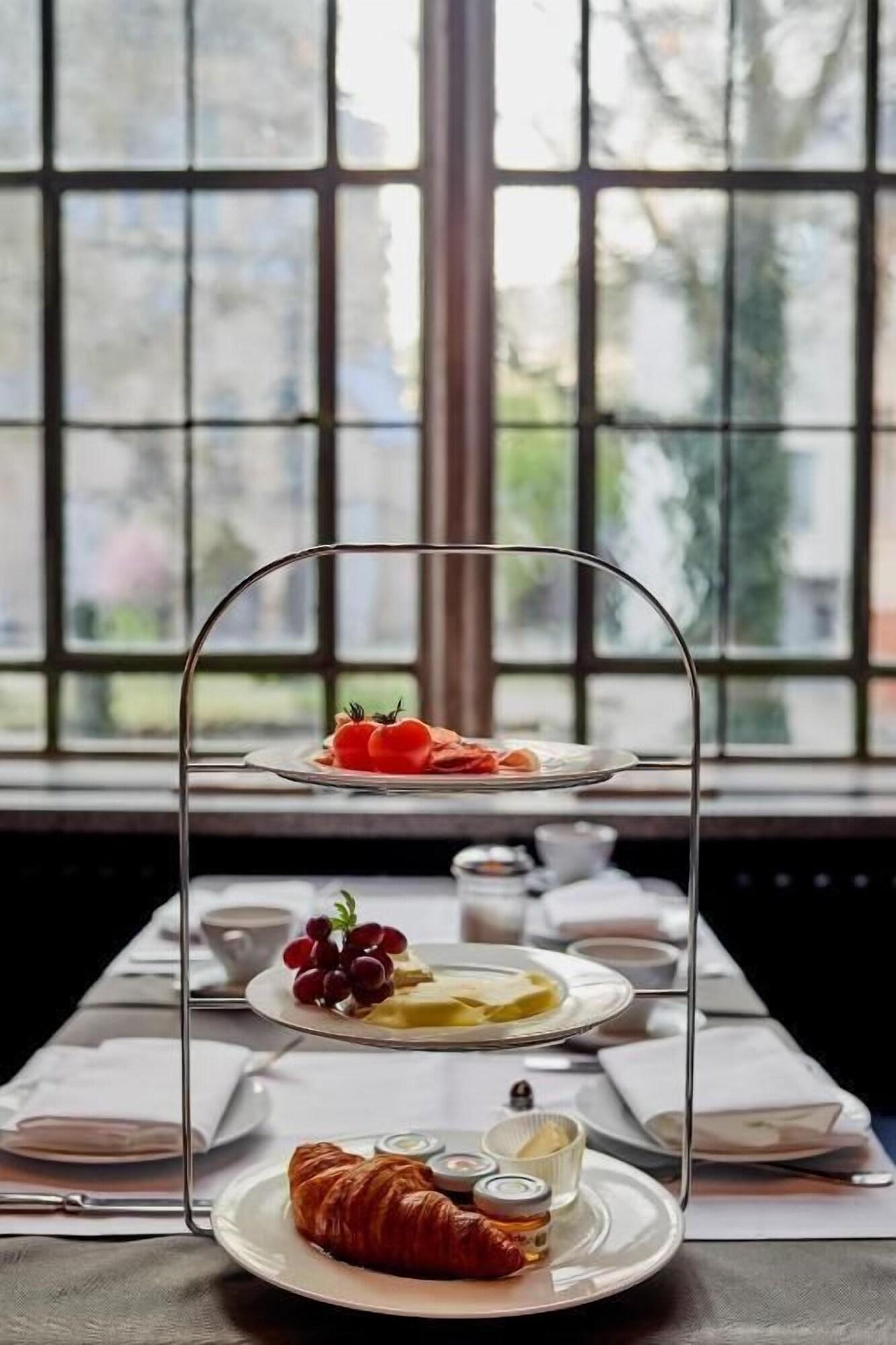 Restaurant Townhouse by THE QVEST