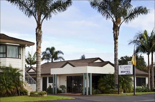 Varios Cypress Court Motel