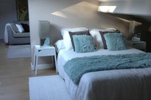 Alquiler Vacacional - Grand Standing air-conditioned family home with heated spa pool and sauna.