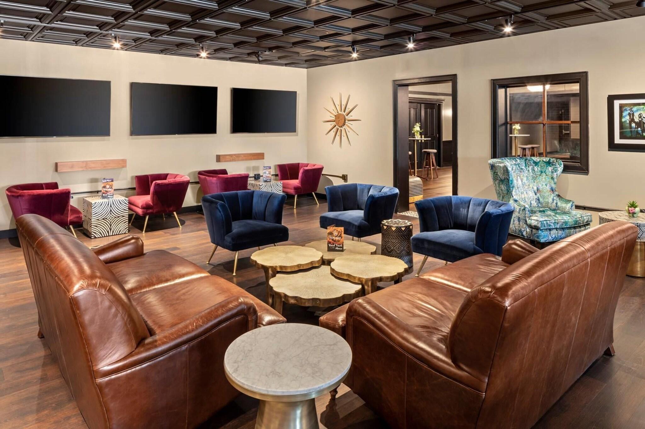 Vista Lobby The Highlander Hotel, Ascend Hotel Collection