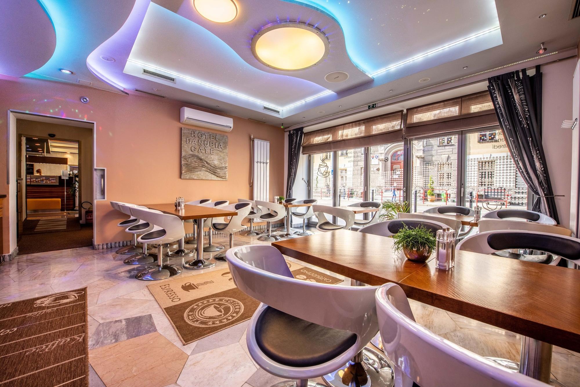 Bar/Salón Hotel Danubia Gate