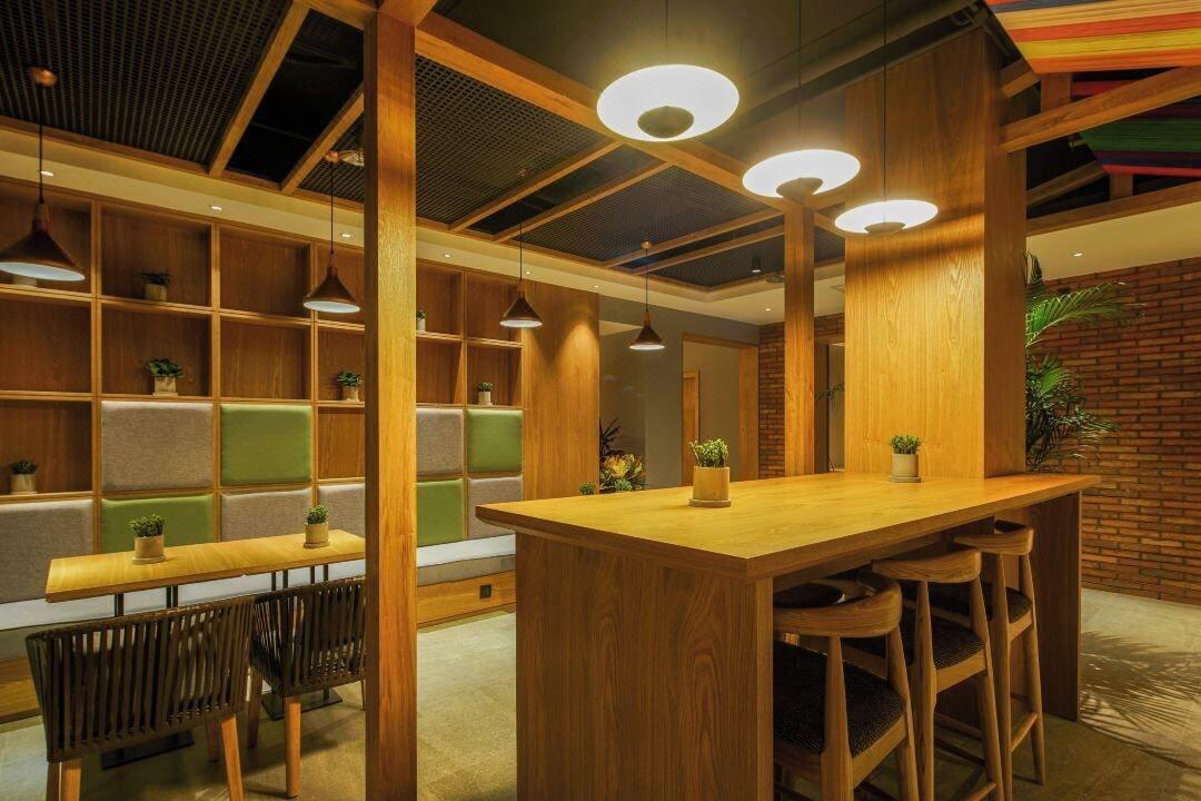 Restaurant CapitalAirport Autumnfruit SHotel second