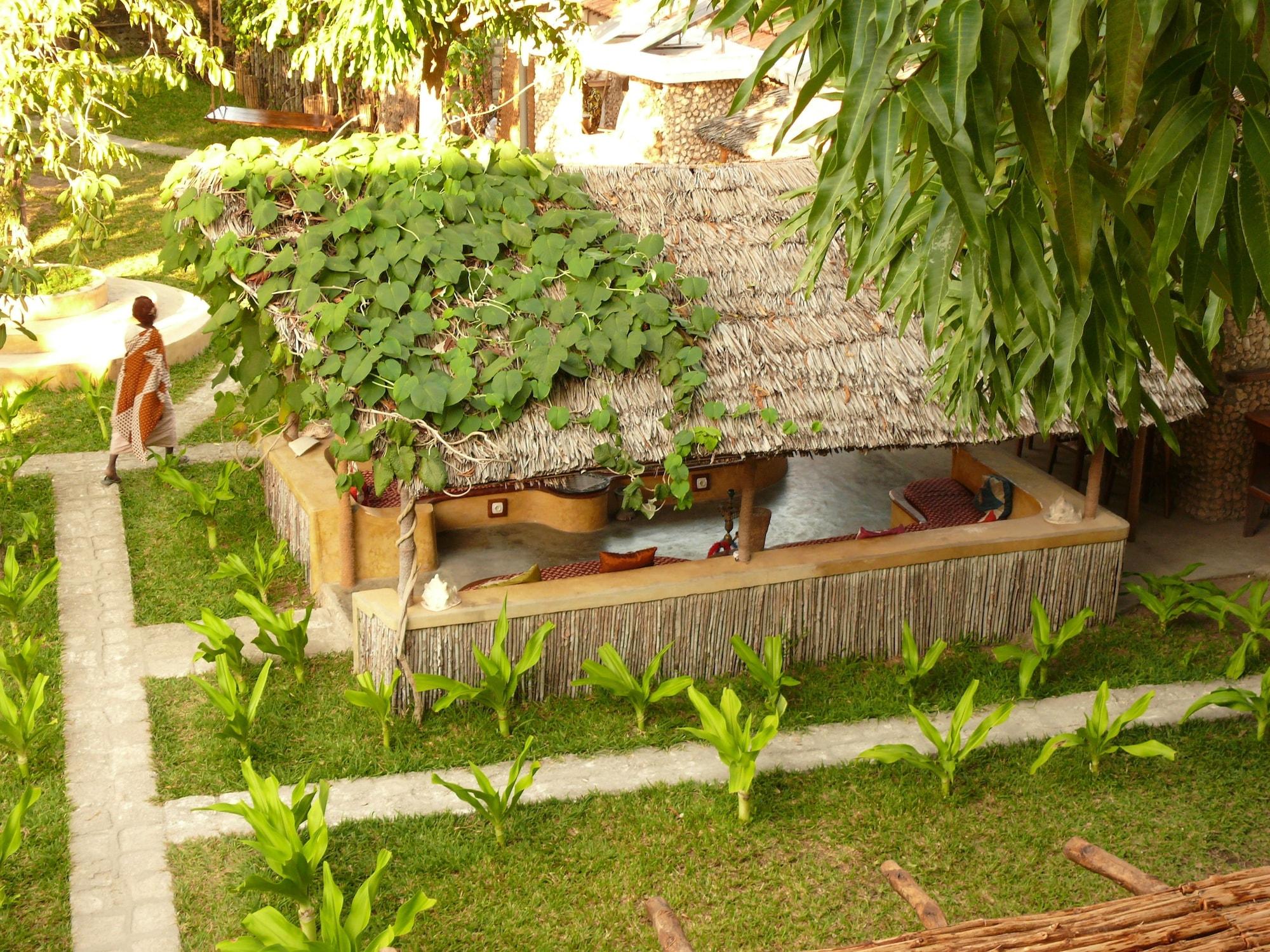 Vista Lobby Miti Miwiri