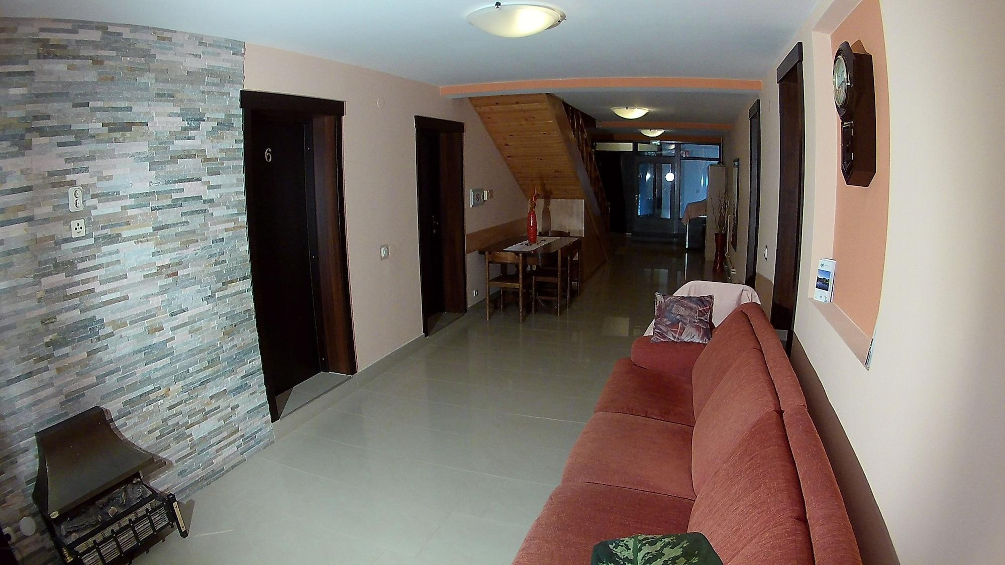Vista Lobby Bijela Ruza