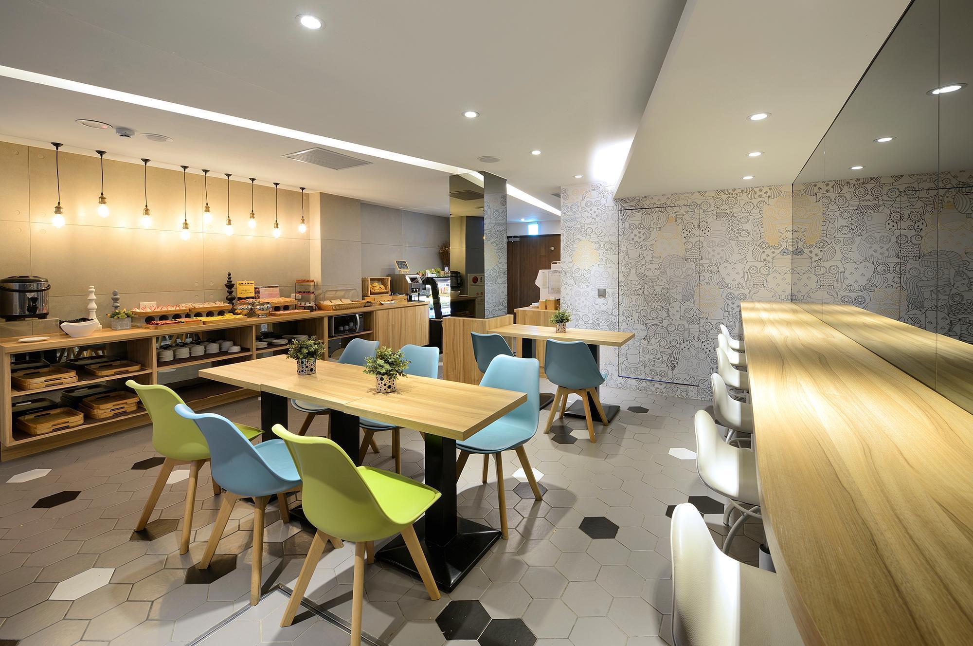 Restaurant Via Hotel Taipei Station