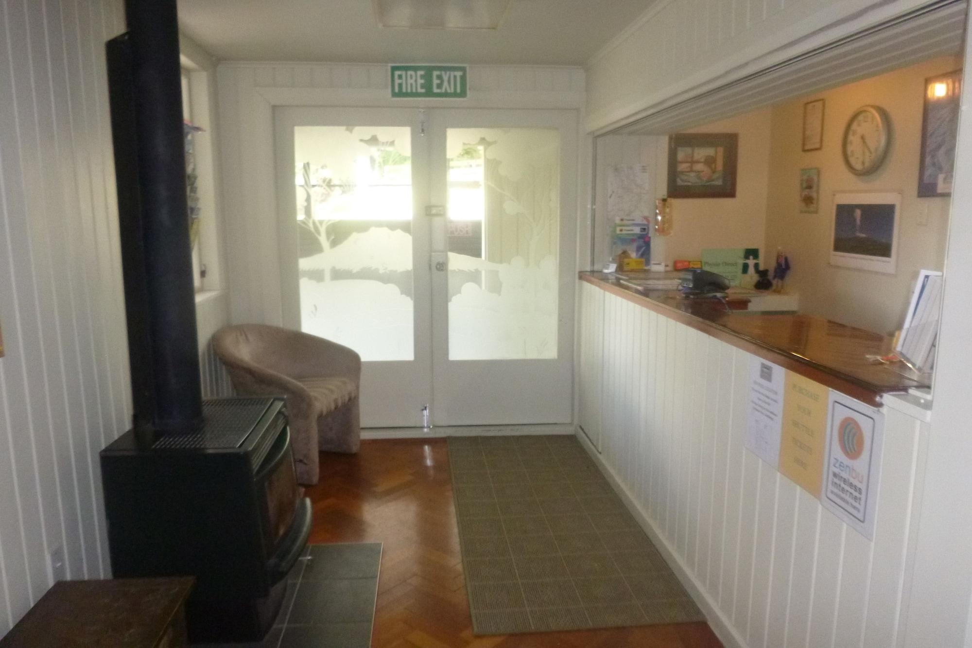 Vista Lobby Ruapehu Mountain Motel & Lodge