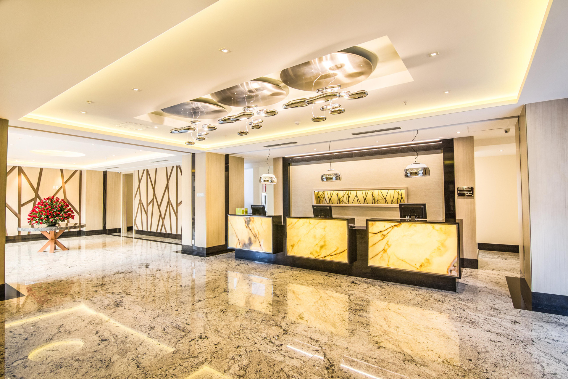 Vista Lobby Radisson Guayaquil