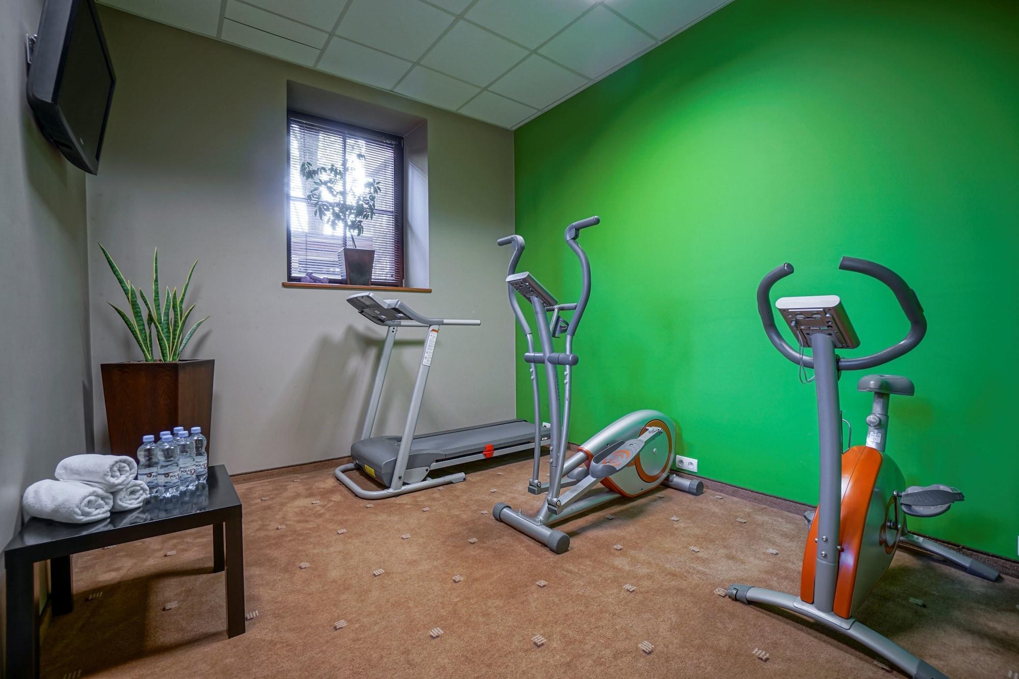 Gimnasio Rezydencja Sienkiewiczówka