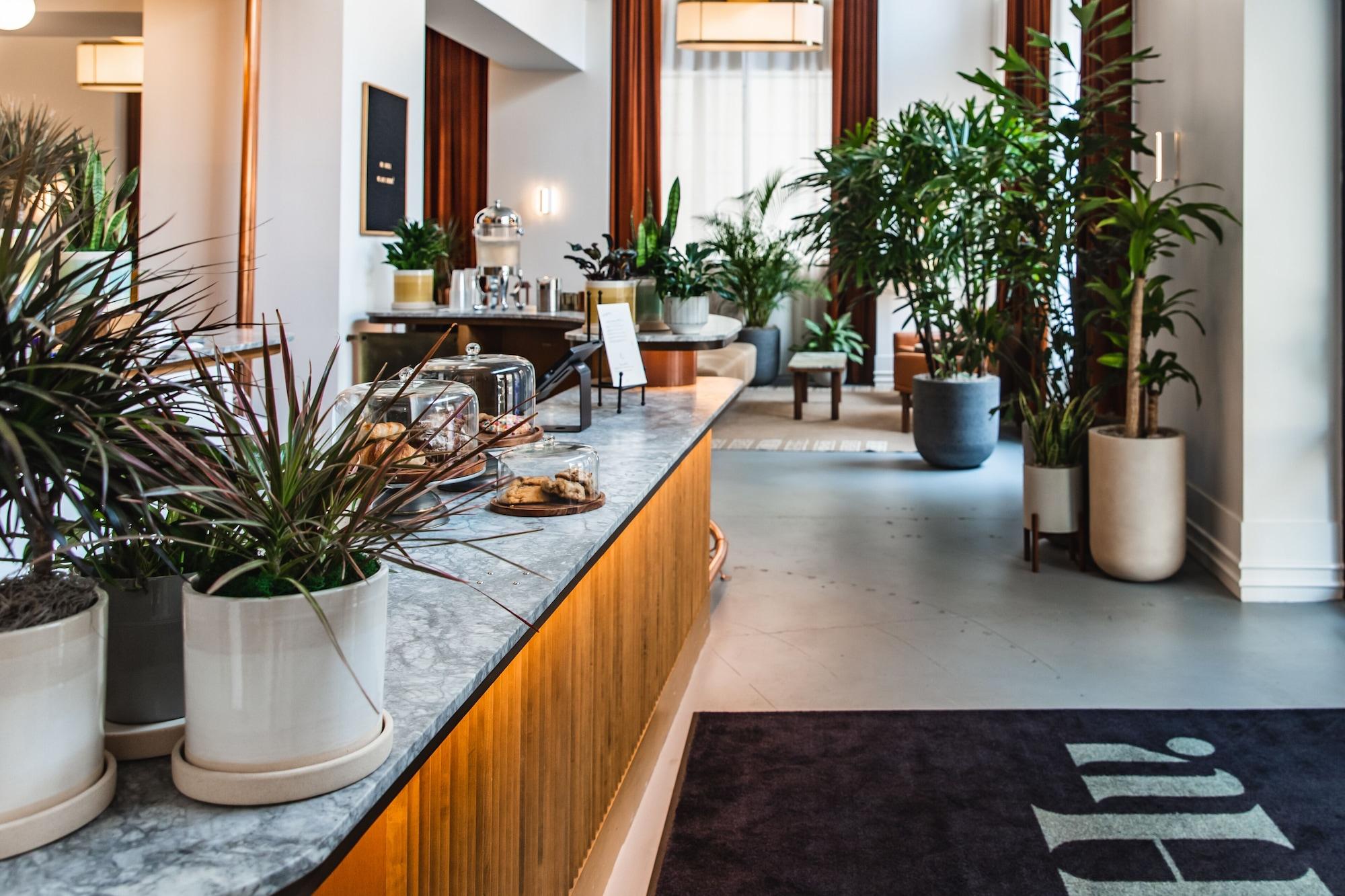 Vista Lobby Hu. Hotel