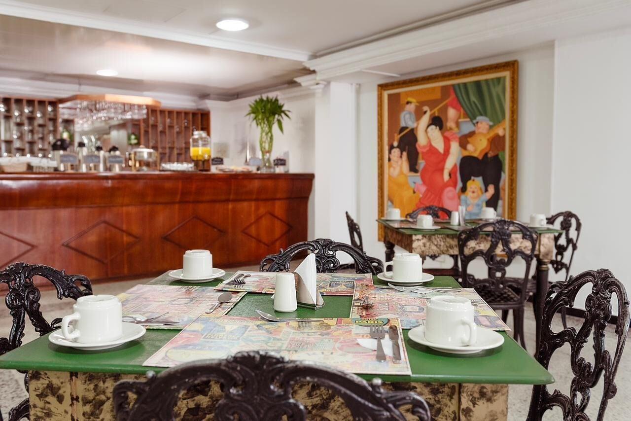 Restaurant TAMA Hotel Granada Real Cali