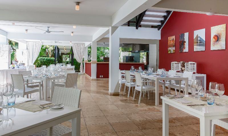 Restaurant Floris Suite Hotel-Spa and beach Club