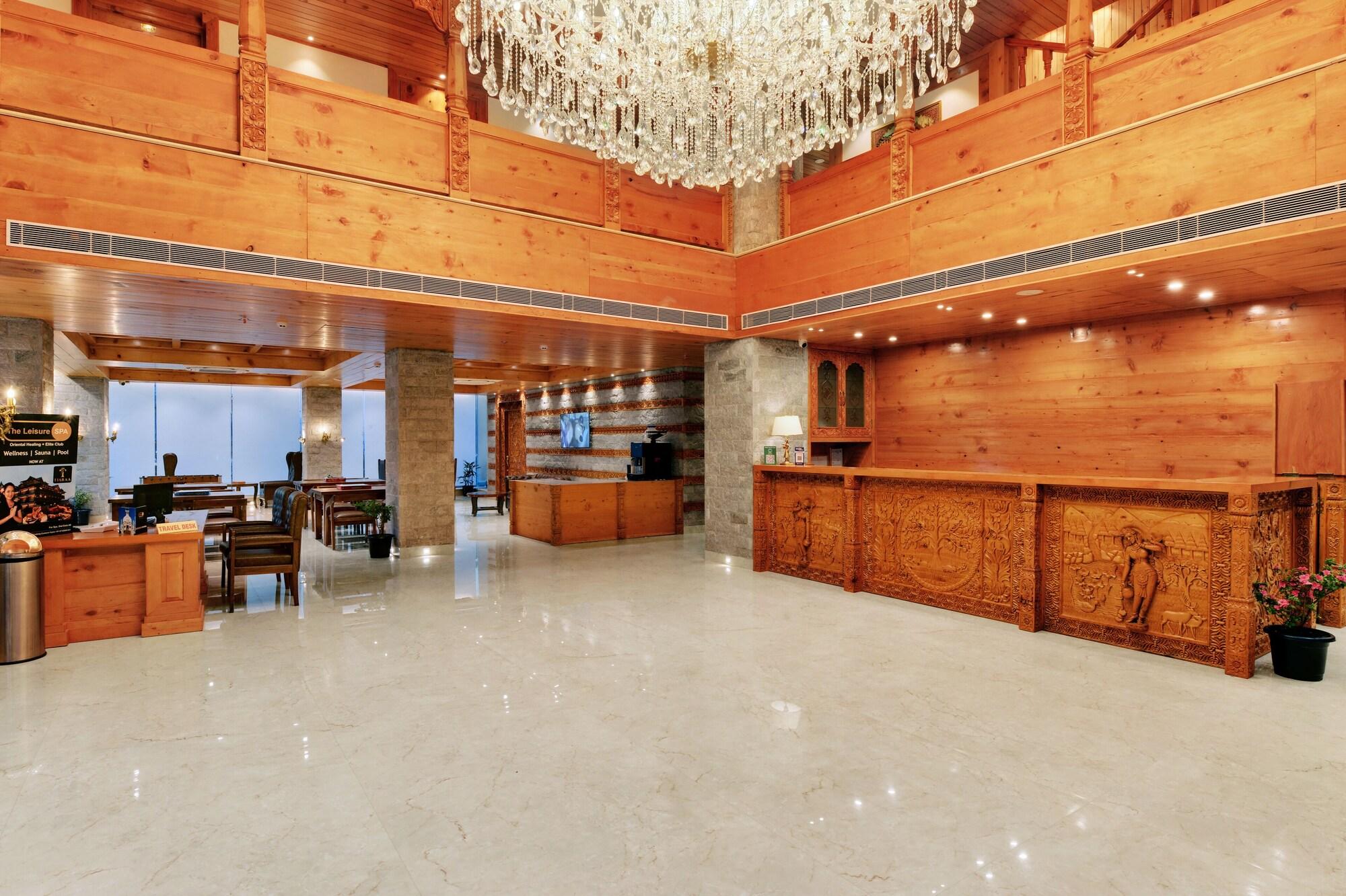 Vista Lobby Tiaraa Hotels & Resorts - A Luxury Resort Manali