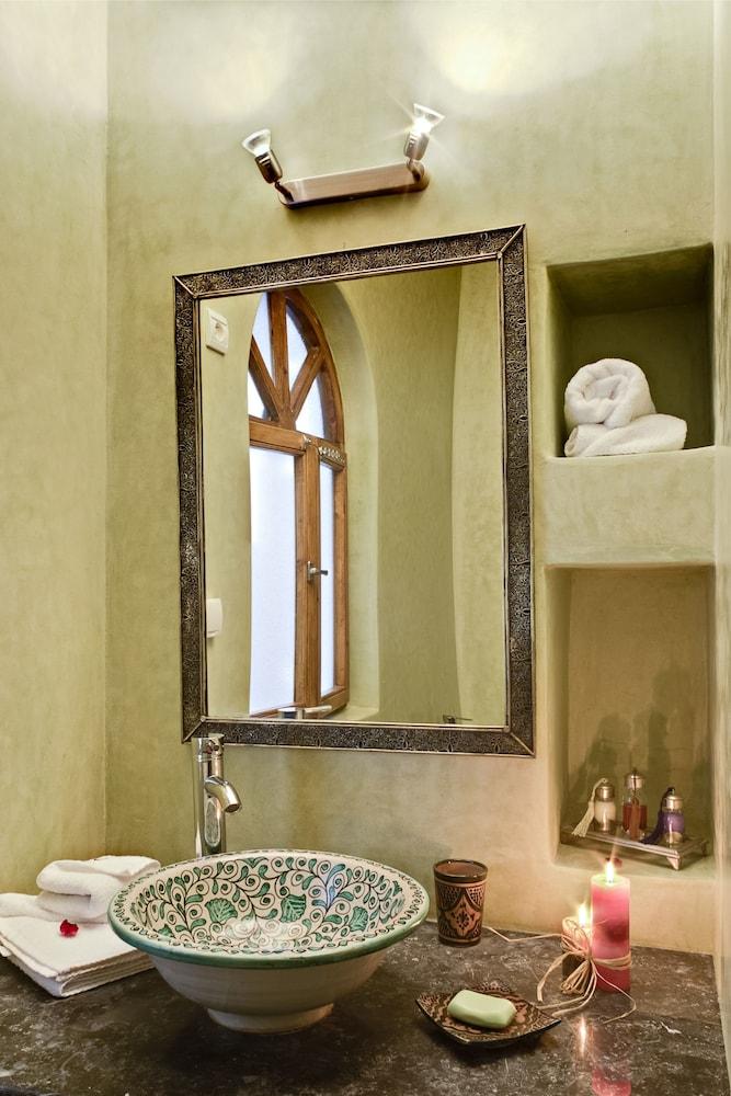 Baño STE PERLE D'EAU