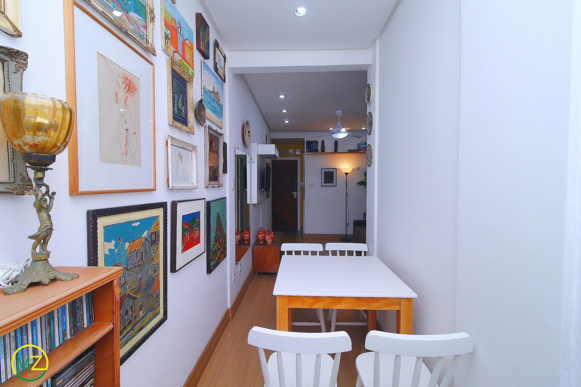 Restaurant MZapartments Ataulfo Leblon