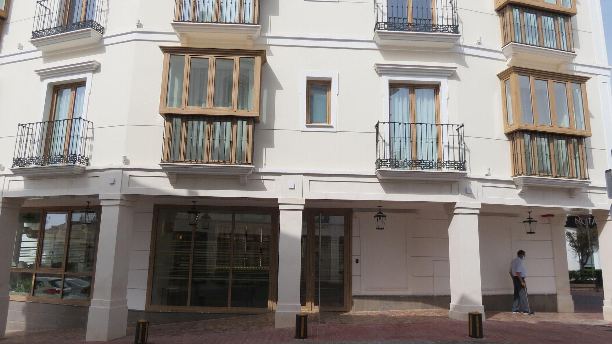 Vista Exterior La Puerta de Nerja Hostal Boutique