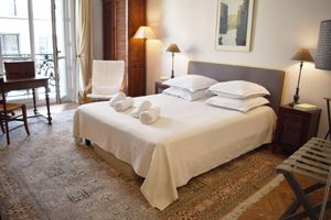 Alquiler Vacacional - 2 Bedroom Parisian Luxury Next to Champs-elysées