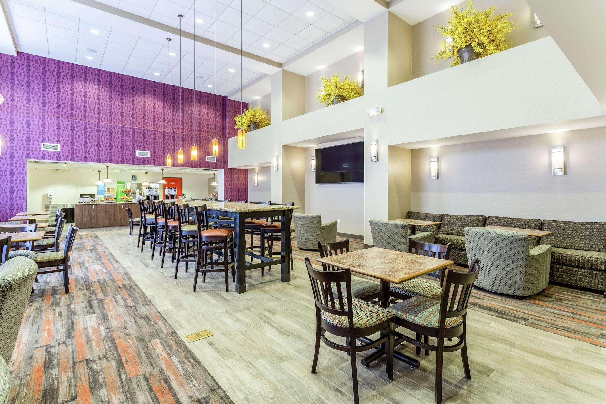 Restaurant Hampton Inn & Suites Chicago-Libertyville