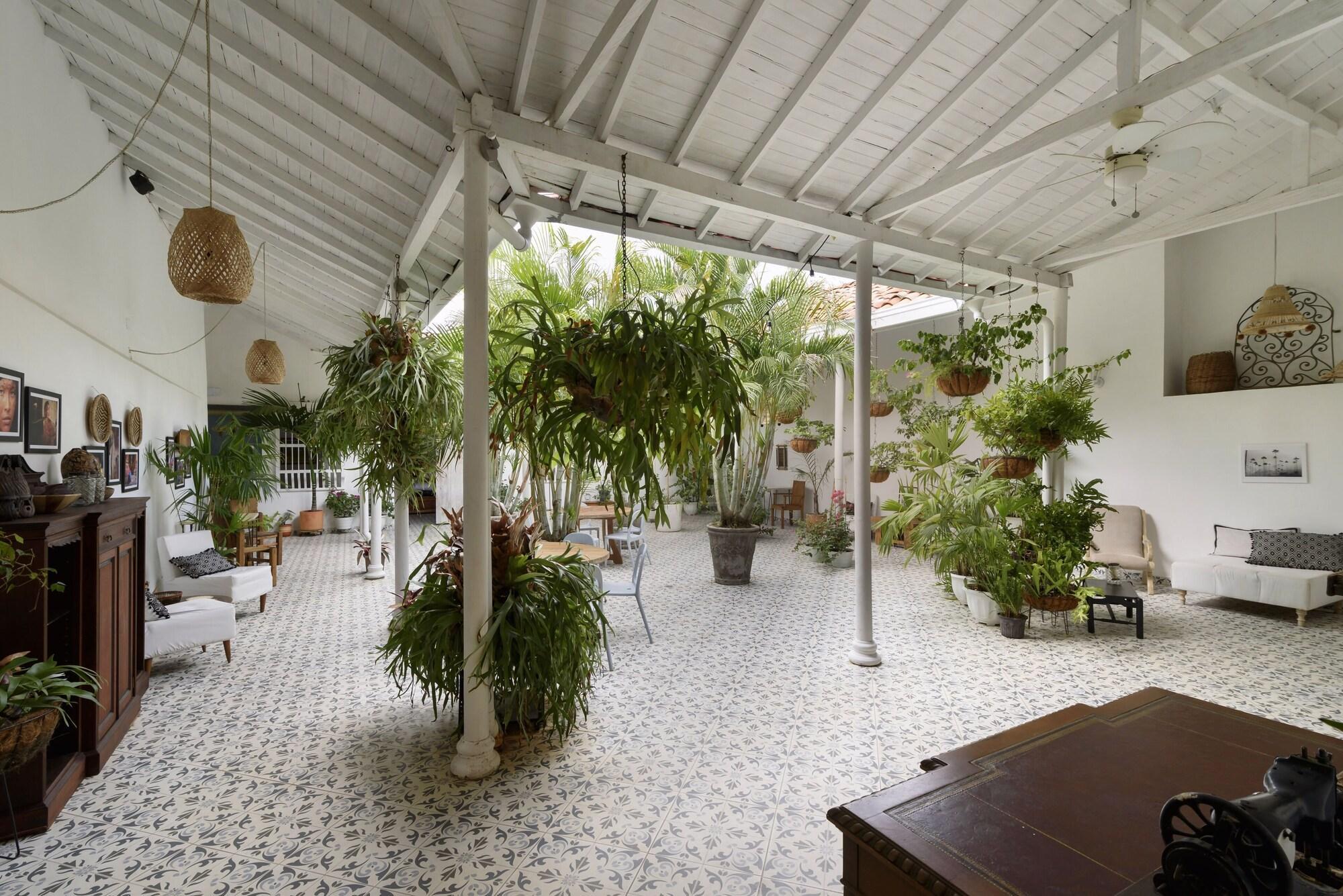 Vista Lobby Casa Al Alma