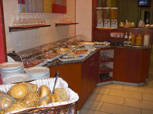 Hotel Mondial by null