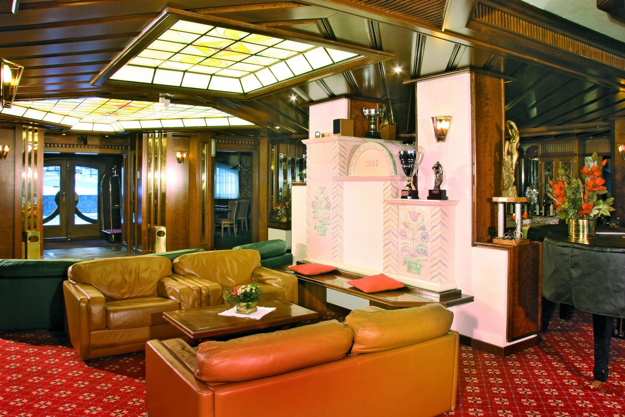 Vista Lobby Rubino Executive