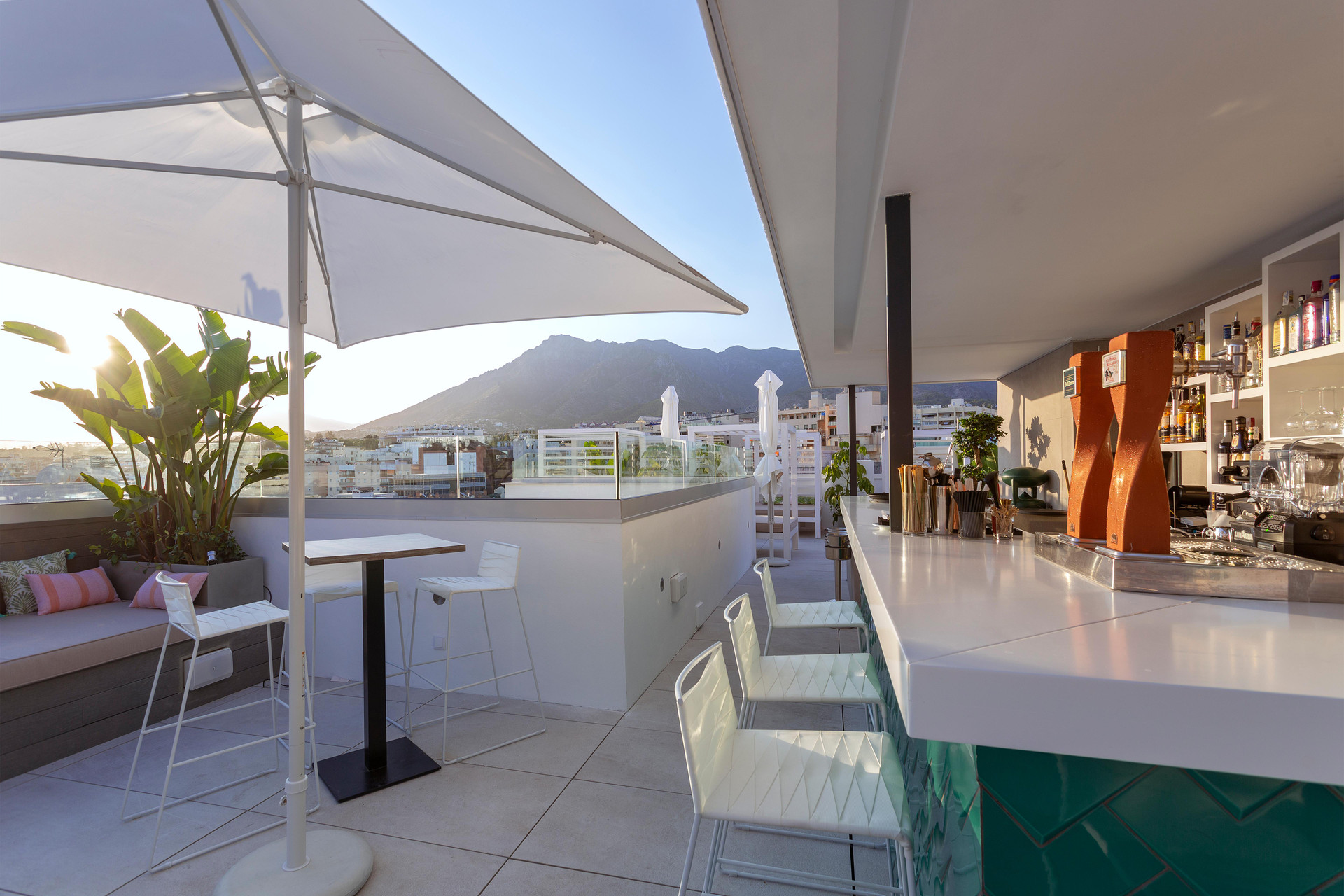 Bar/Salón Lima