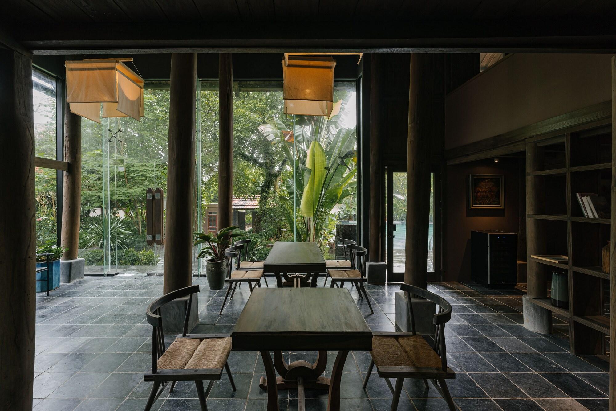 Restaurant TOKI Retreat Vân Long