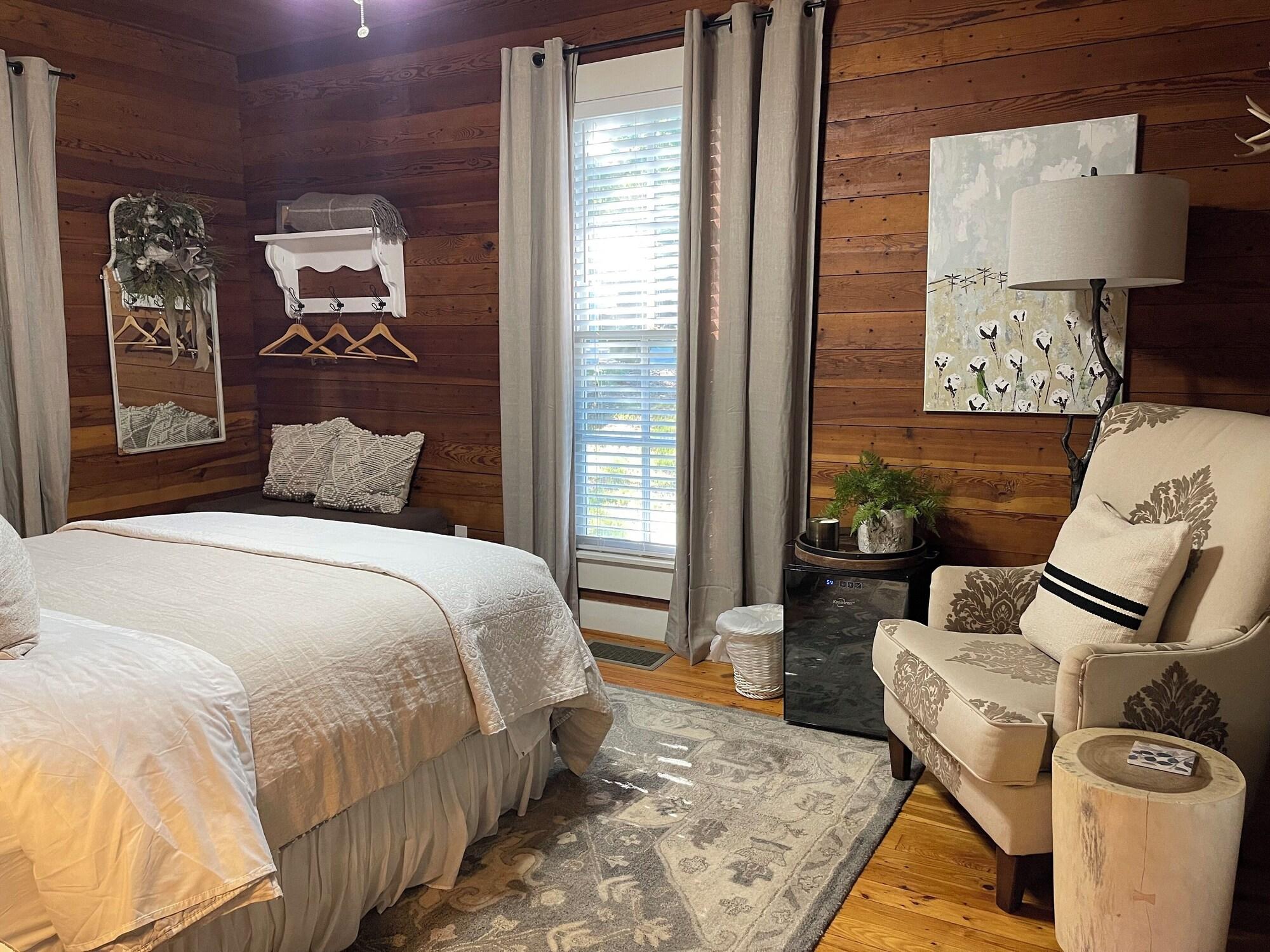 Varios Yellow Daisy Bed and Breakfast