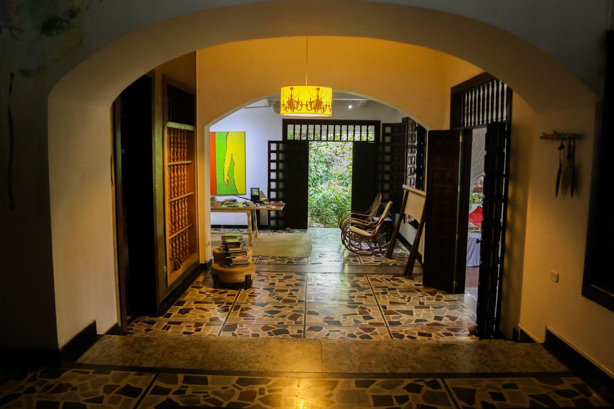 Varios La Casa Rosalía