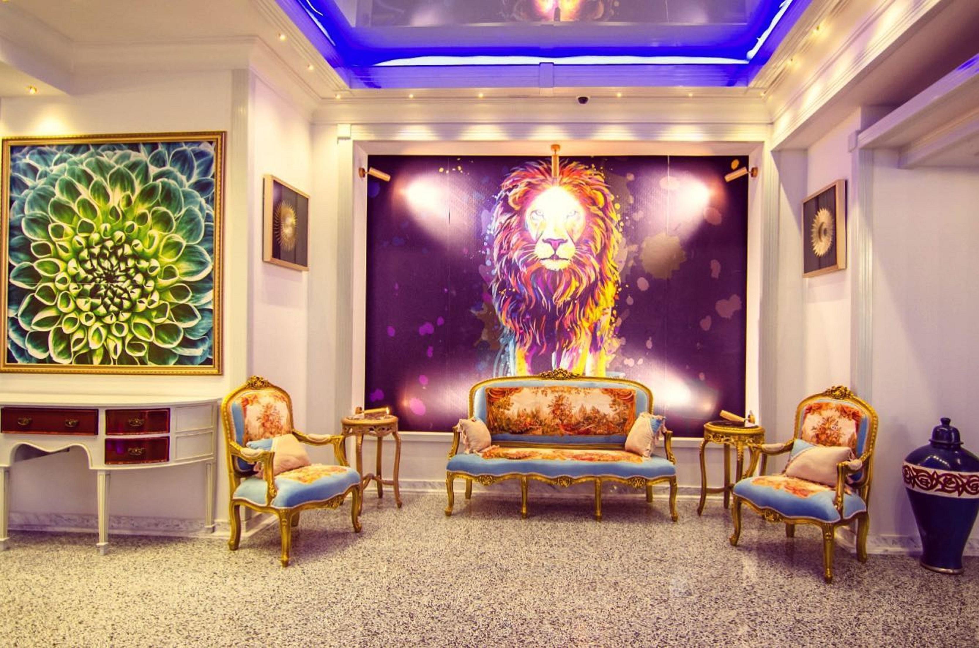 Vista Lobby Phoenicia Blue View