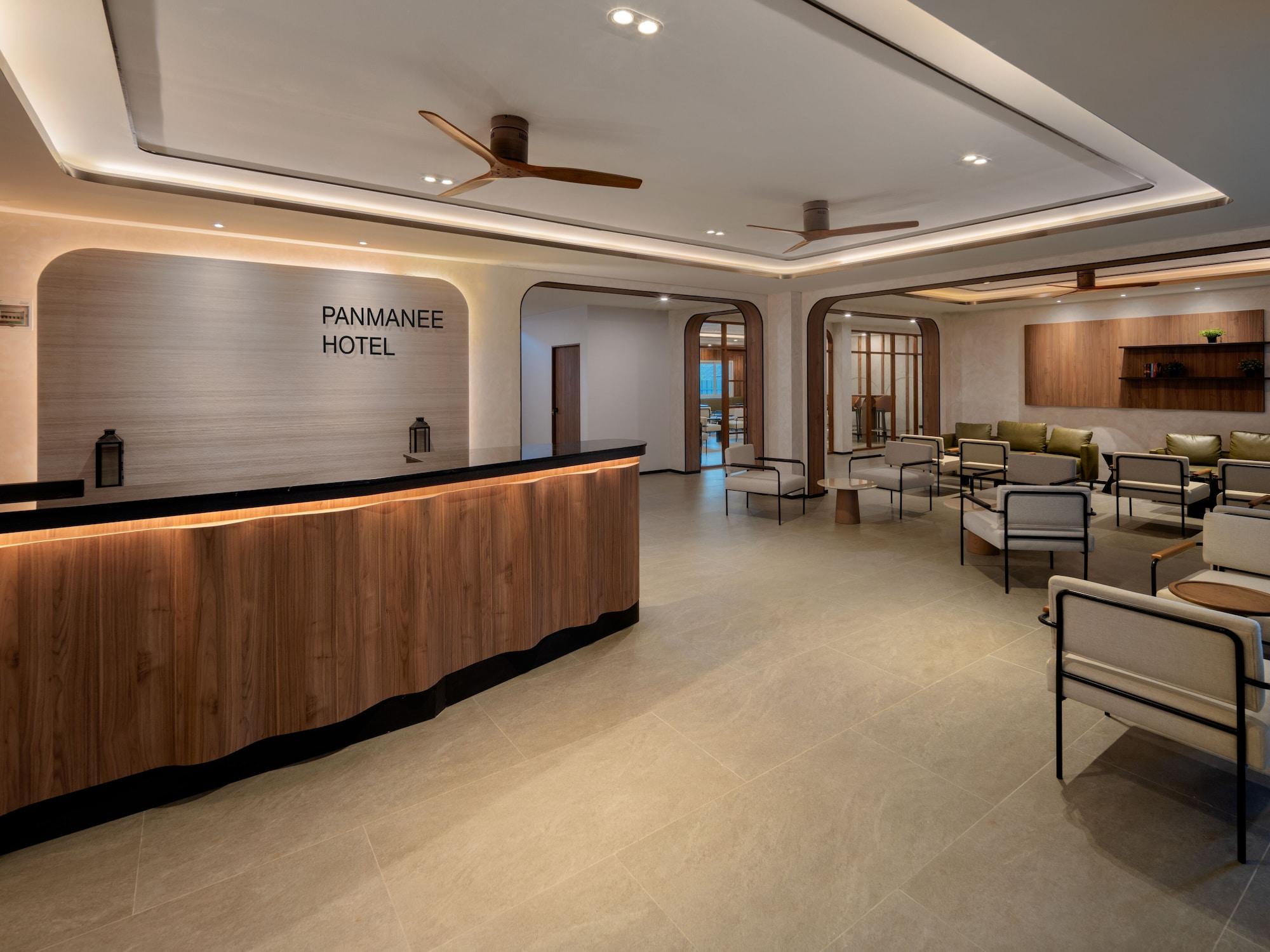 Varios Panmanee Hotel