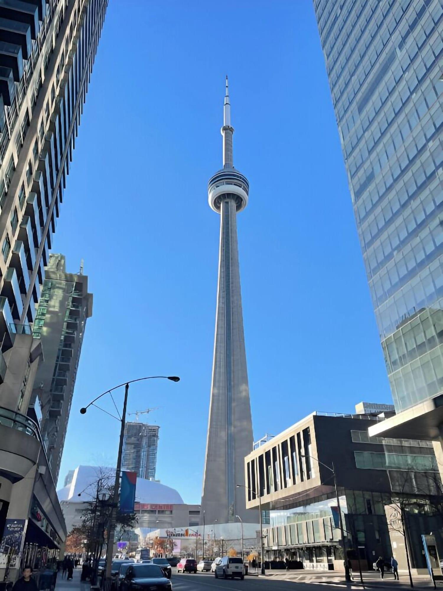 Vista Exterior RS Suites - York Street