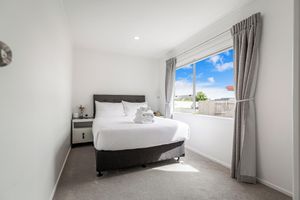 Renta temporal - Spacious Renovated 3BR in Ellerslie I Zodiak Stays