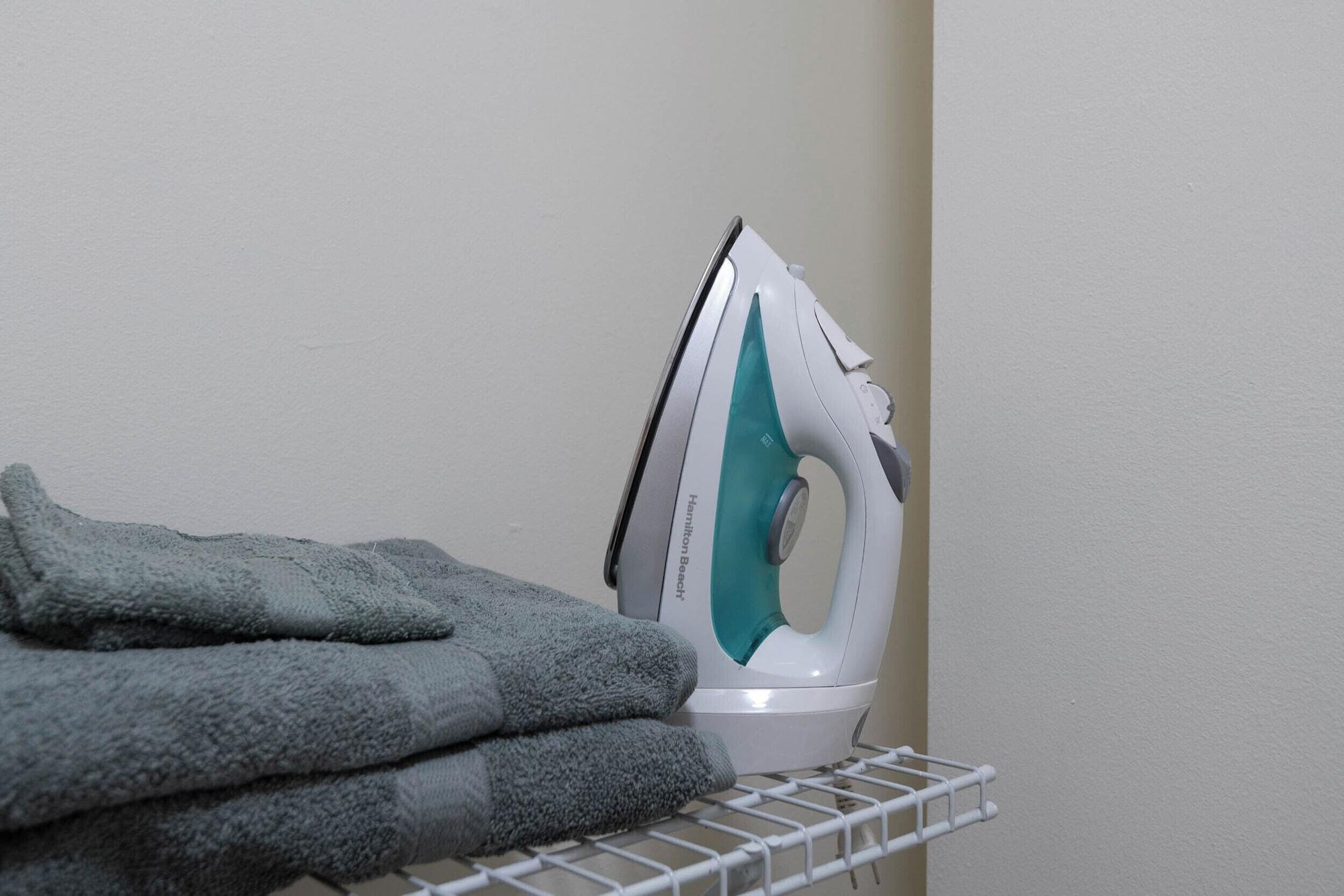 Varios 1BR Universal Studios Pool Gym Parking