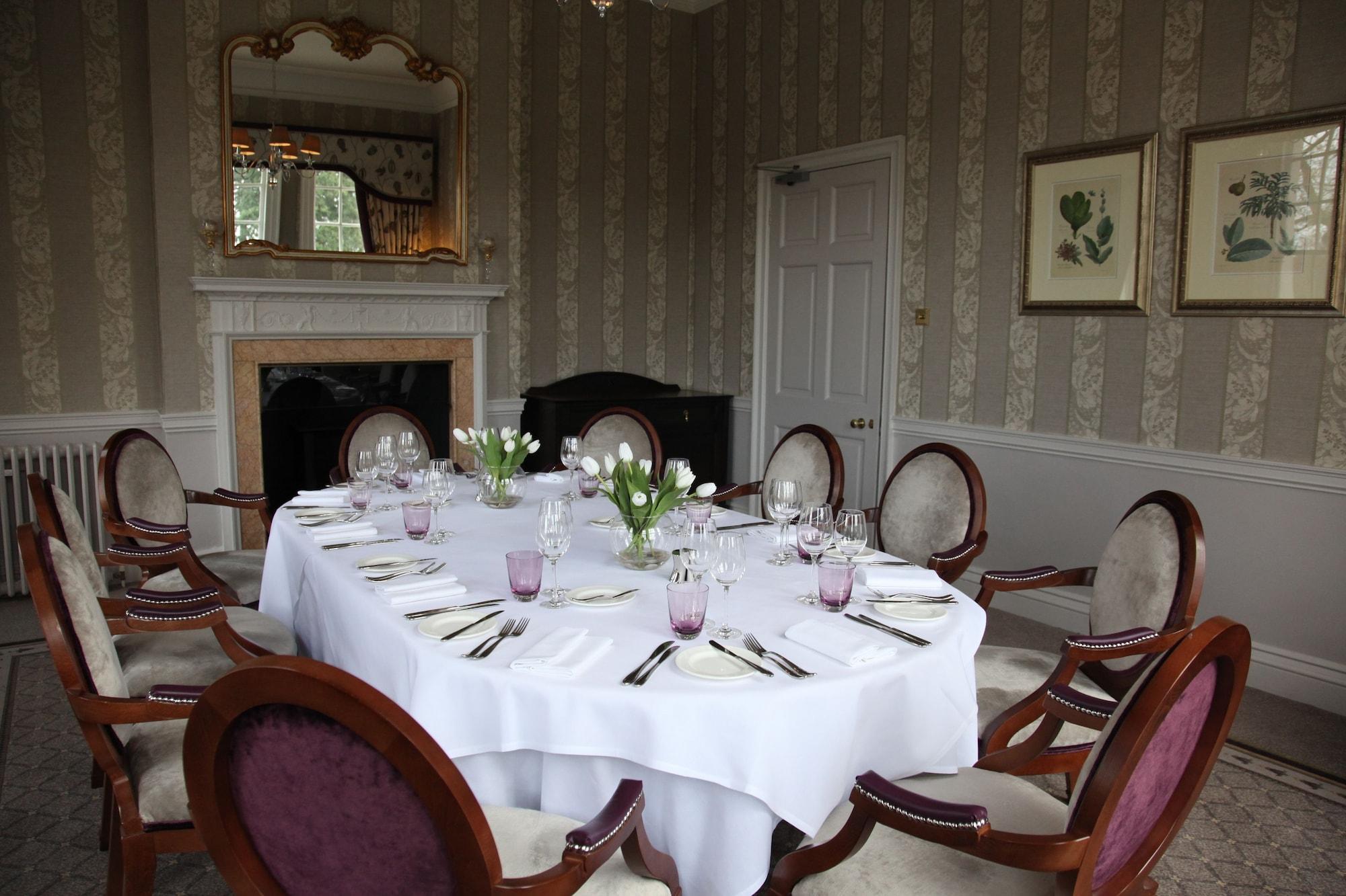 Sala de Reuniones Brockencote Hall Hotel