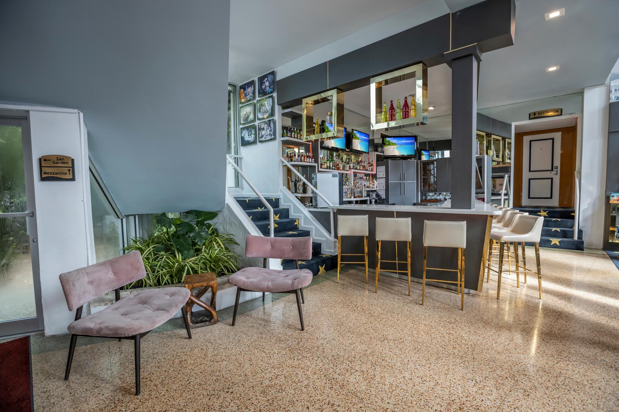 Vista Lobby Catalina Hotel & Beach Club