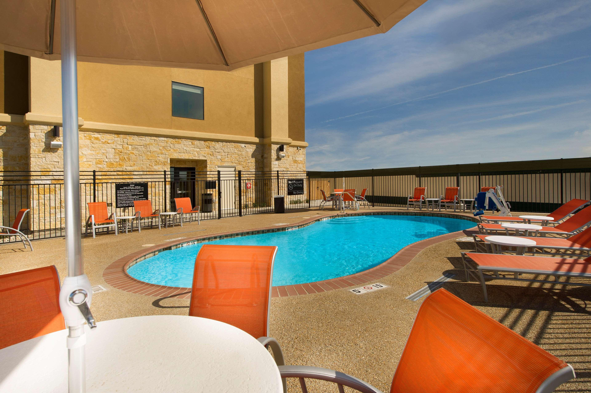 Vista Piscina Hampton Inn Temple
