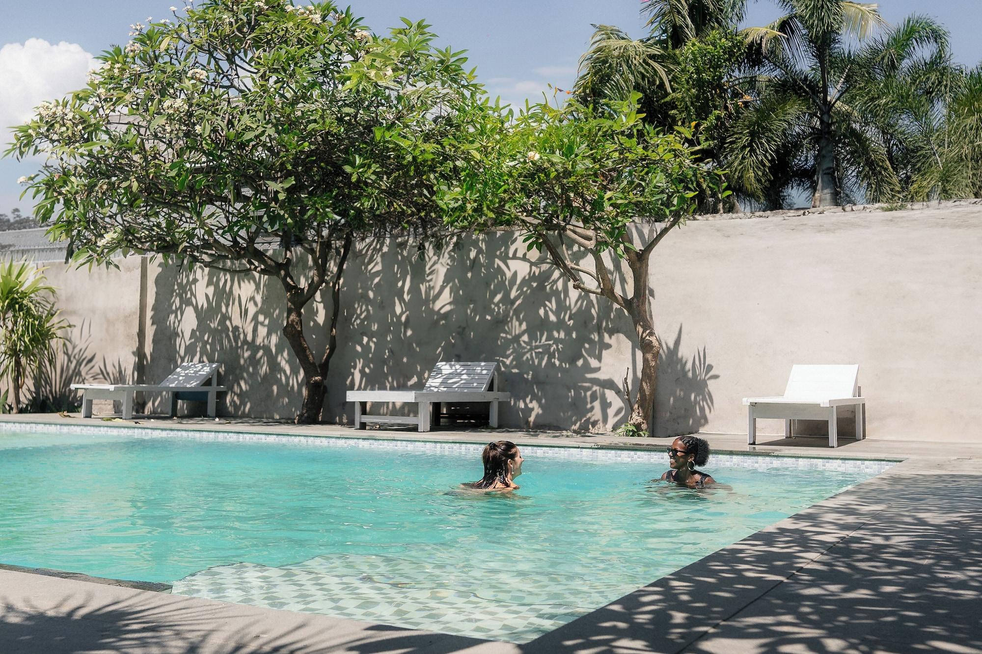 Varios Gili Paddy Hotel