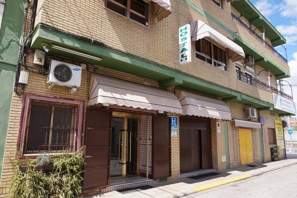 Vista Exterior Hostal Alamare
