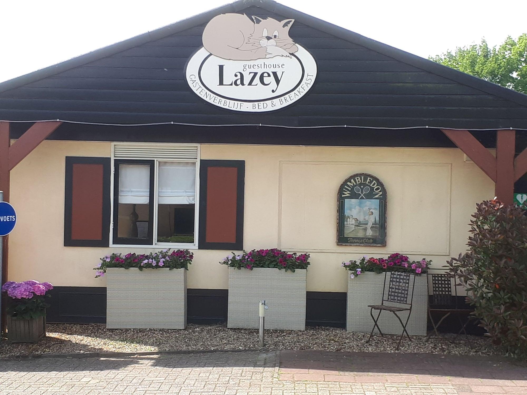 Varios Guesthouse Lazey