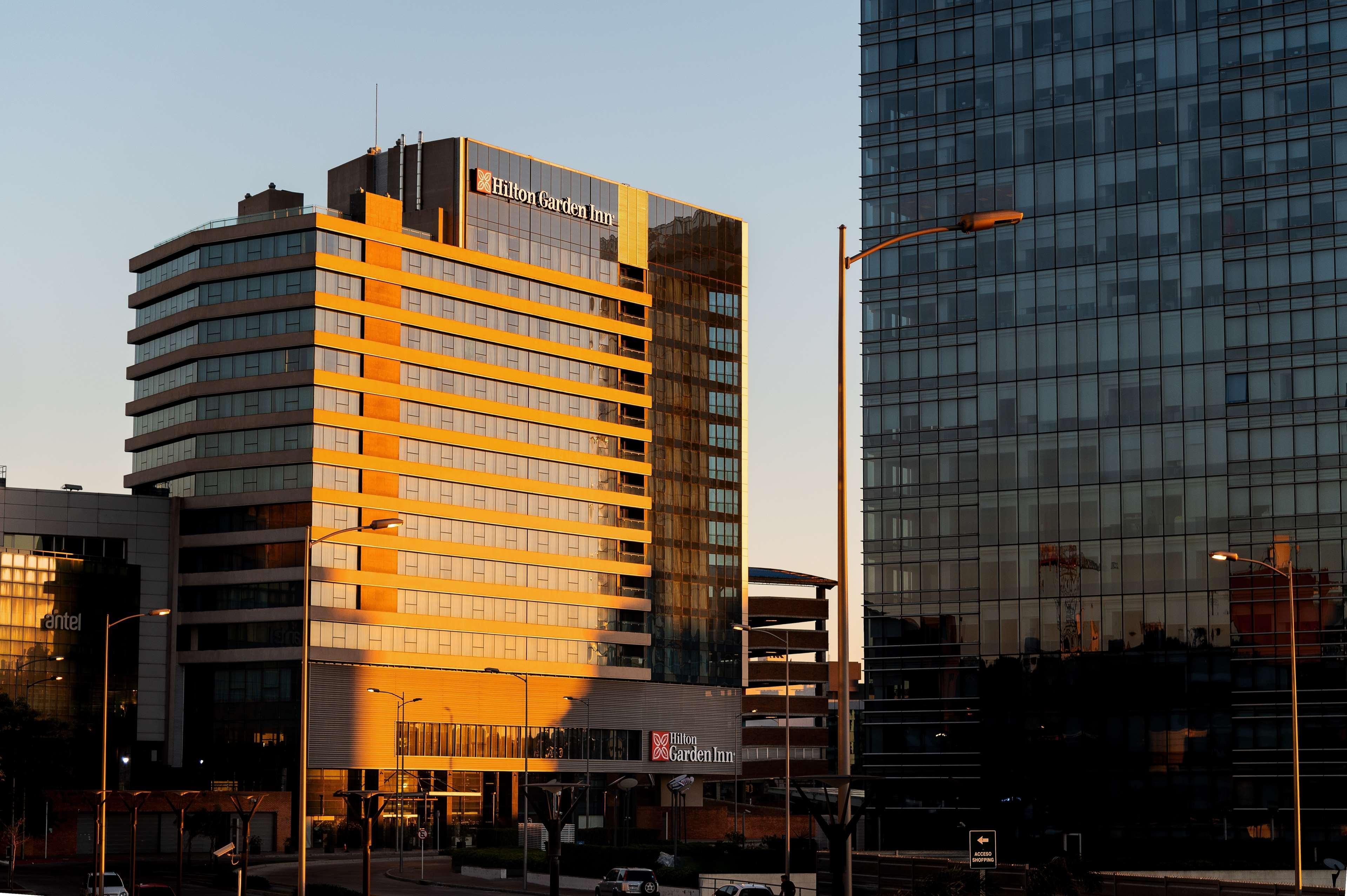 Vista Exterior Hilton Garden Inn Montevideo