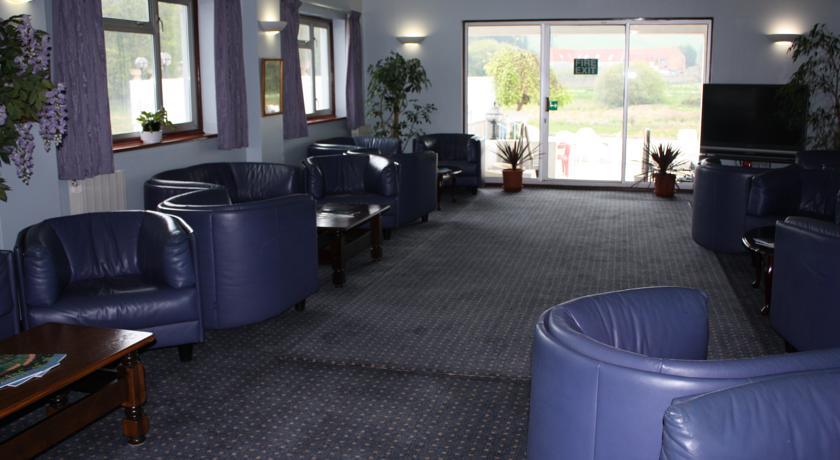 Vista Lobby Talana Hotel