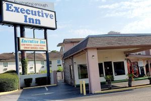 Alojamiento - Executive Inn