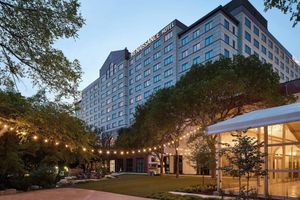 Alojamiento - Renaissance Austin Hotel