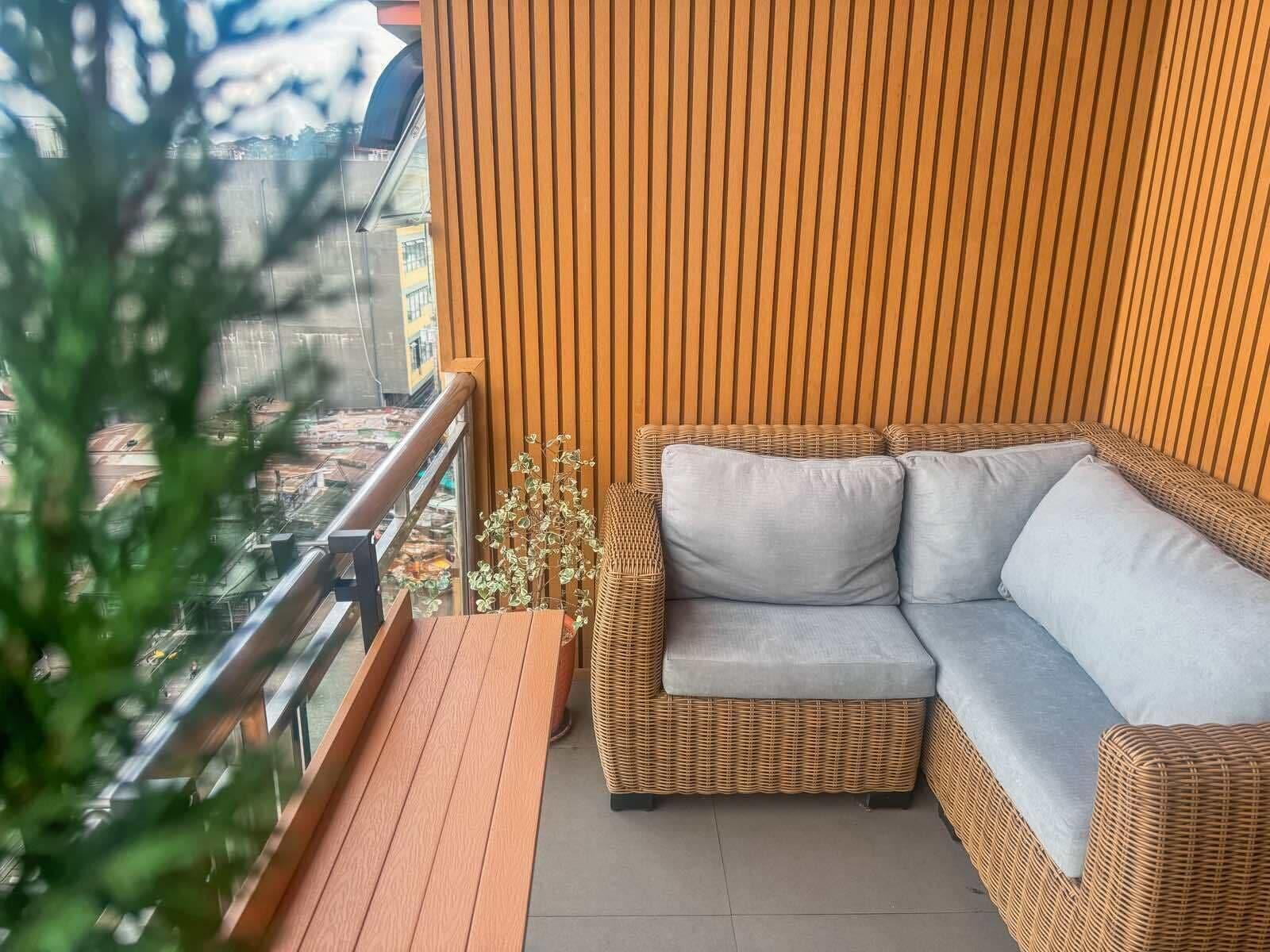 Vista Exterior Metro Pines Inn