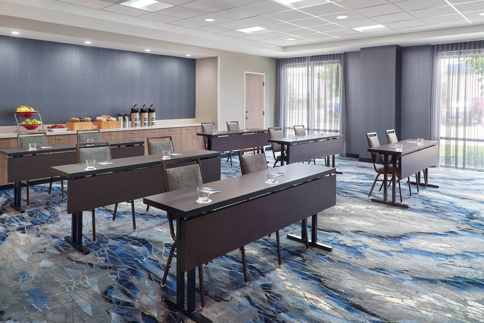 Sala de Reuniones Fairfield by Marriott Inn & Suites Athens-University Area