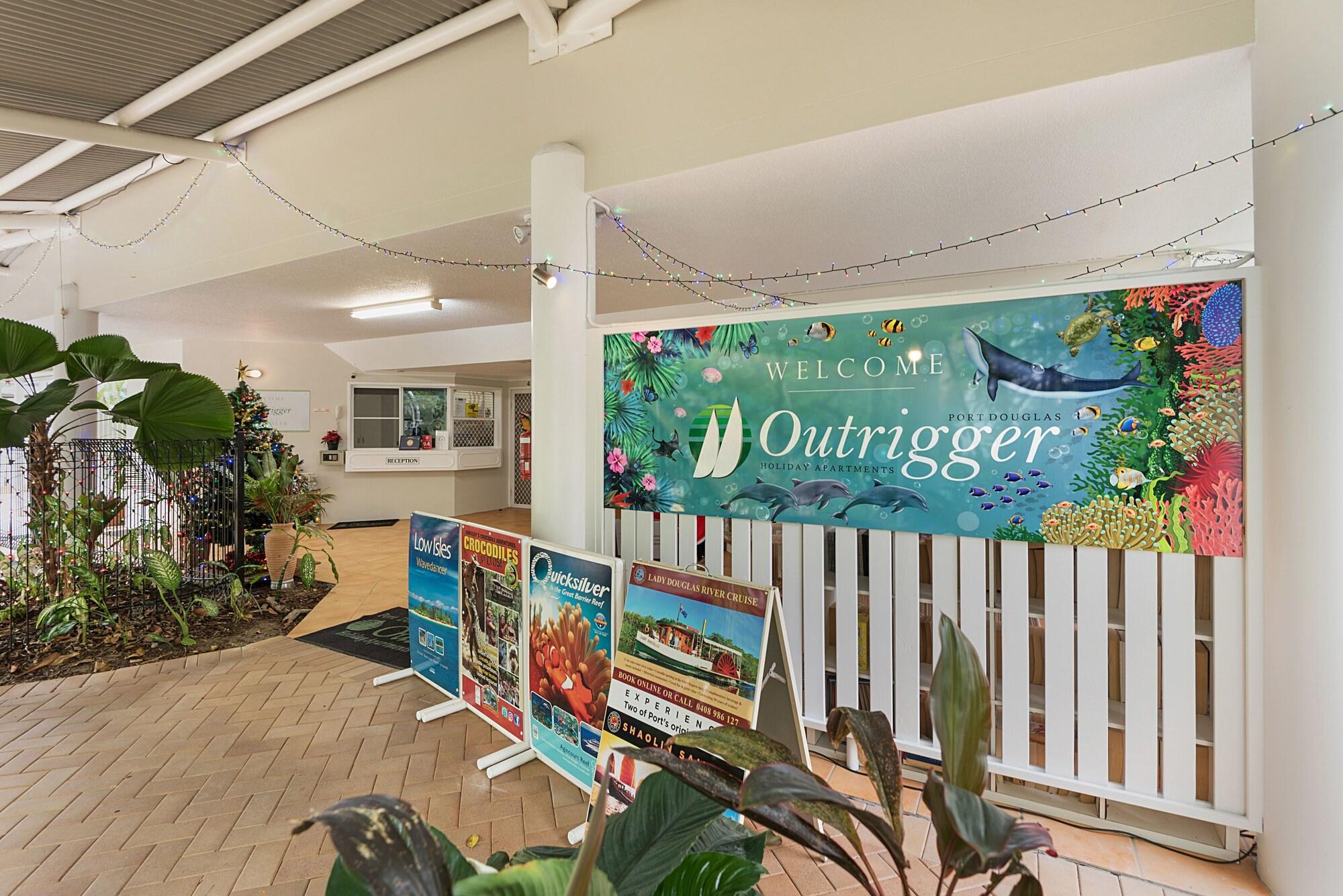 Vista Lobby Port Douglas Outrigger Holiday Apartments