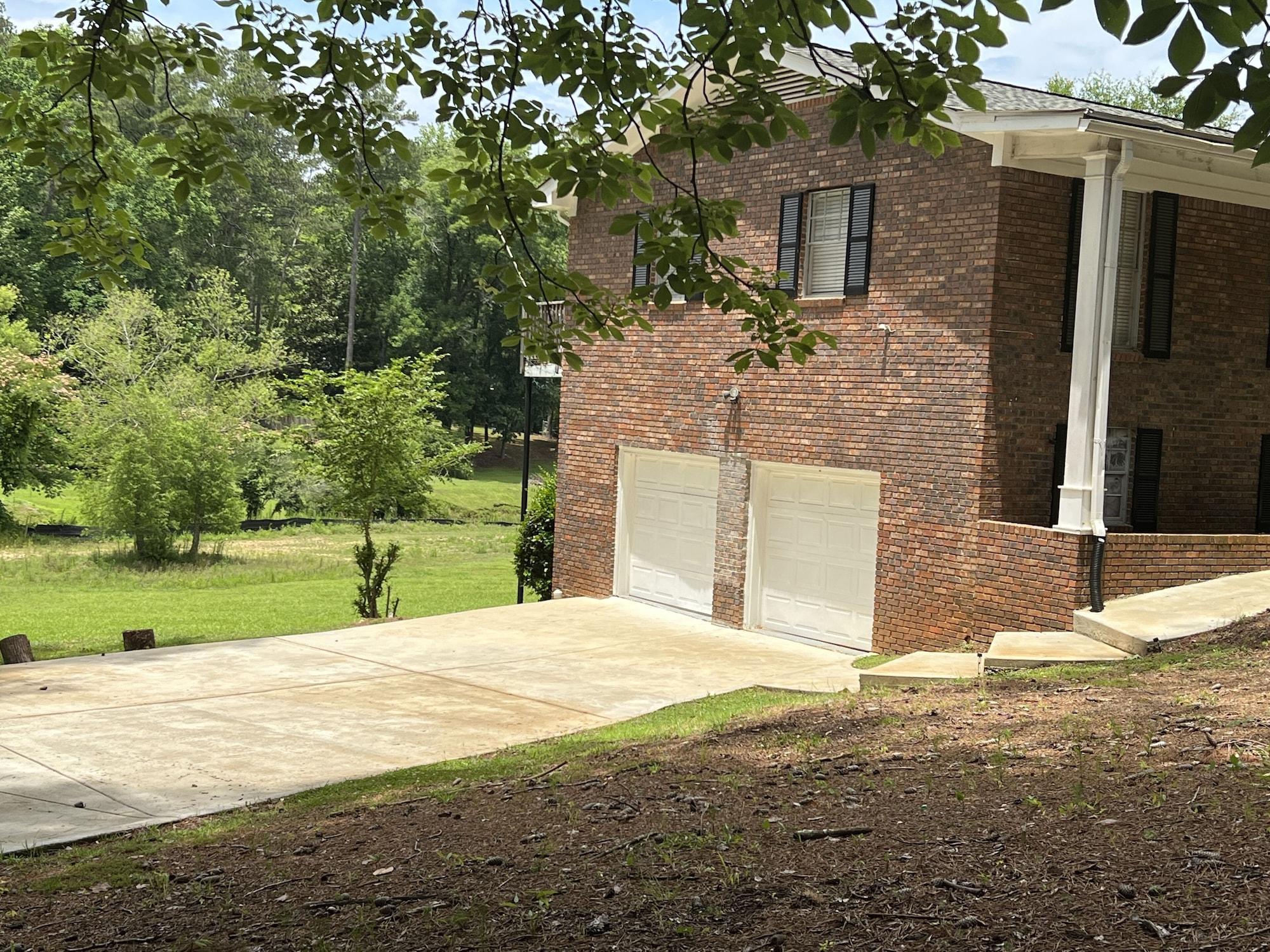 Vista Exterior Urban Lake House
