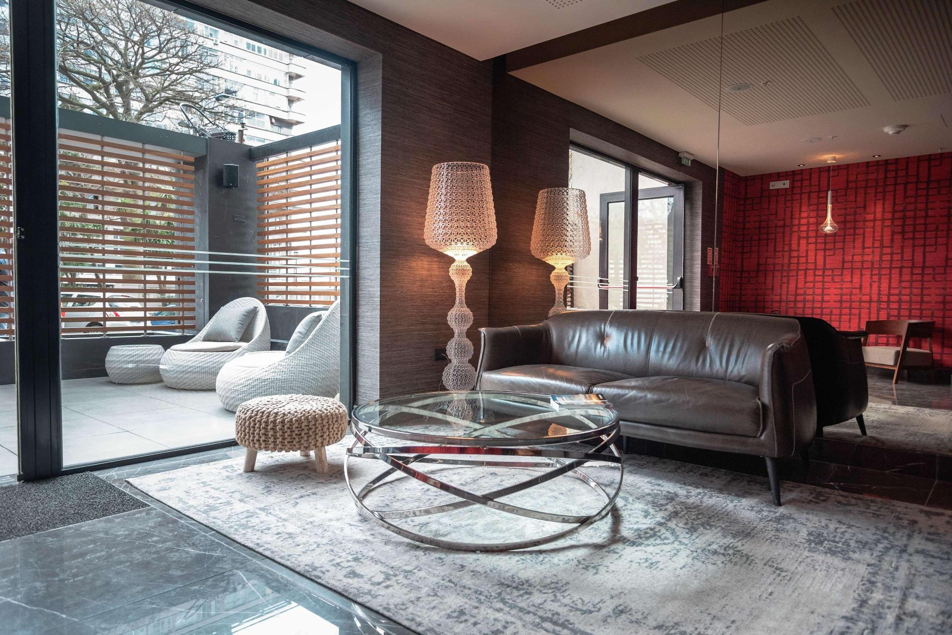 Vista Lobby SORO Montevideo, Curio Collection by Hilton