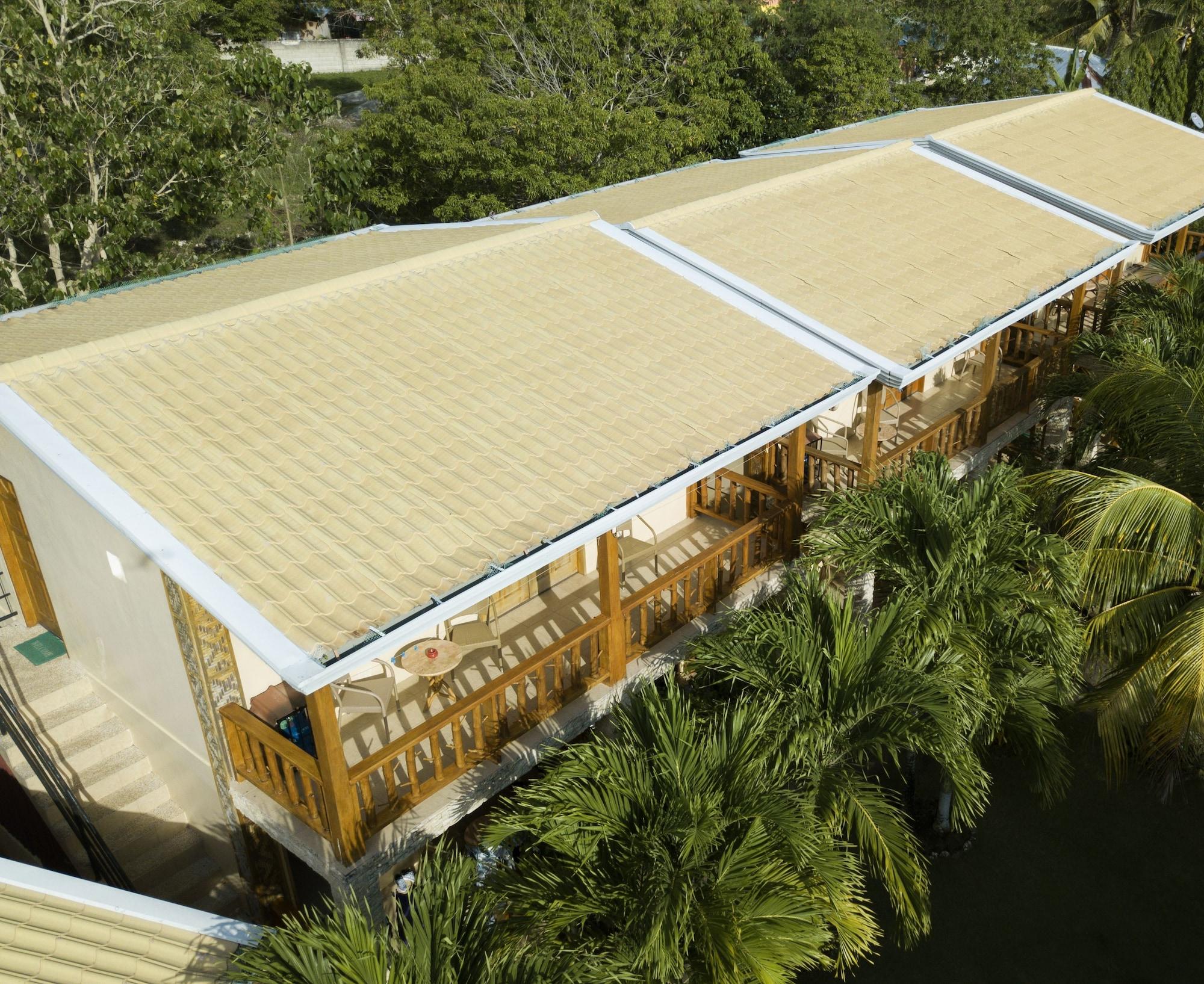 Vista Exterior Alona42 Resort